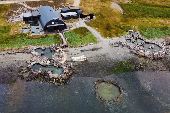 3bb9aa07-3466-4ce2-90f9-b691f3bec2f3